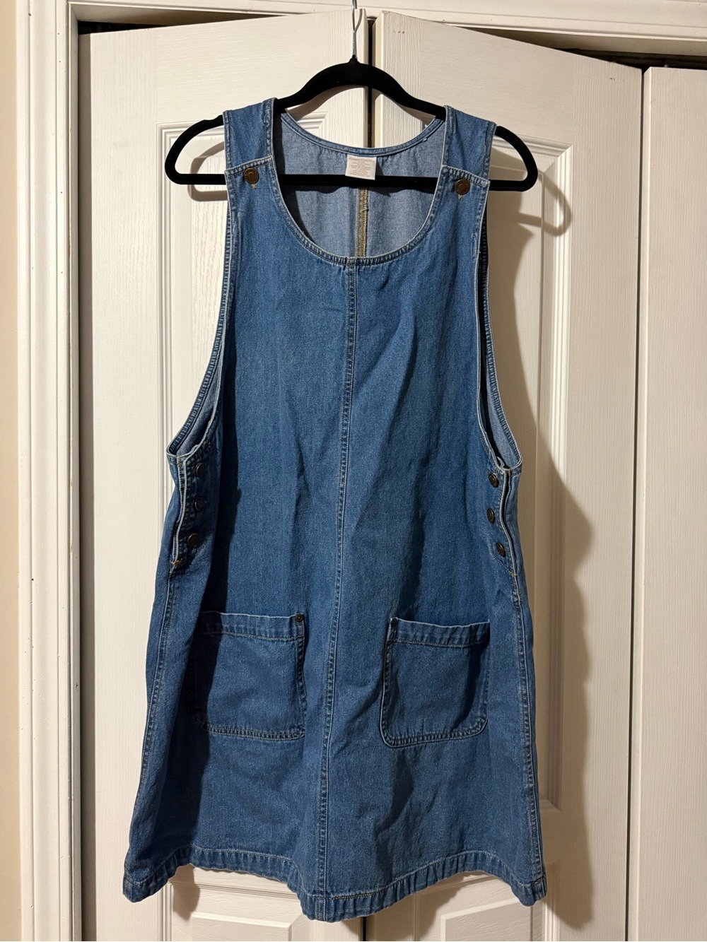 Vintage Cherokee Blue Denim Dress with Button Sides and Pockets - L